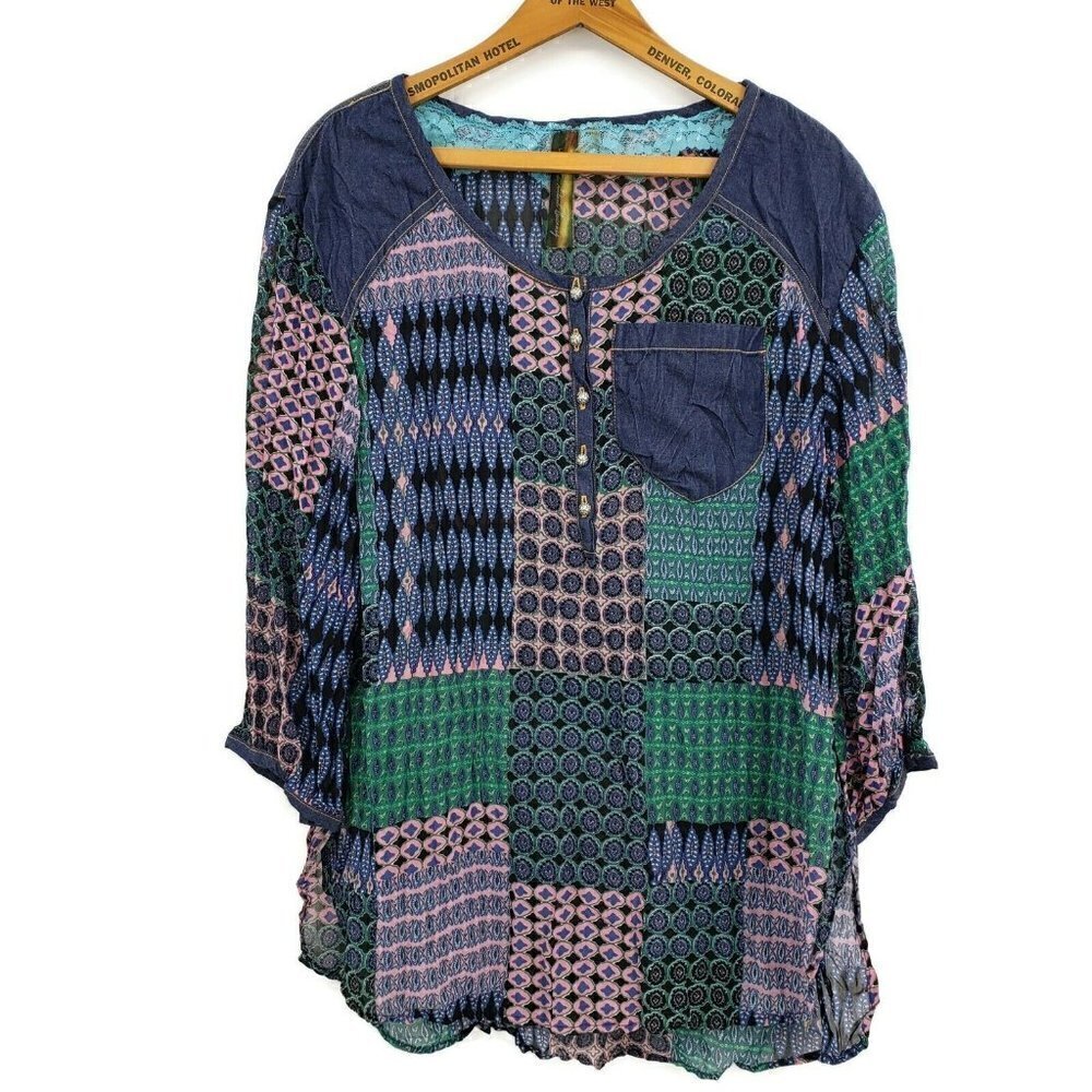 Aratta Silent Journey Patchwork  Print Blouse